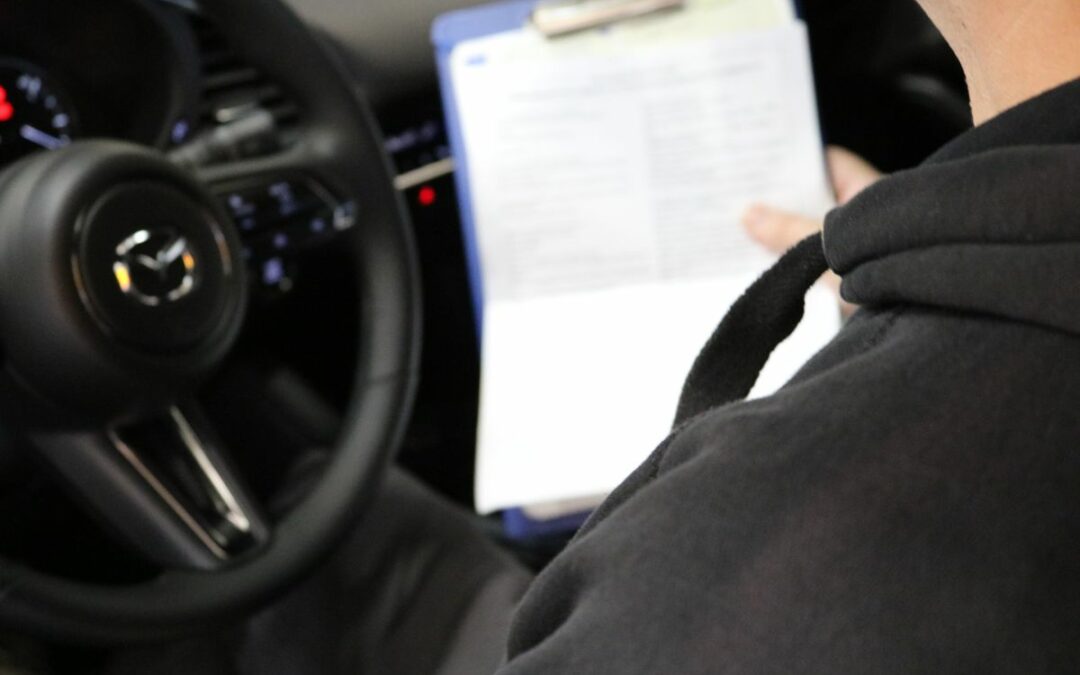 Adempimenti amministrativi auto: cosa non dimenticare per viaggiare in regola